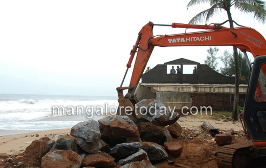 Ramanath Rai visits sea erosion-affected places in Ullal